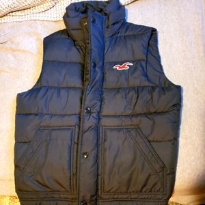 Navy Hollister puffer vest
